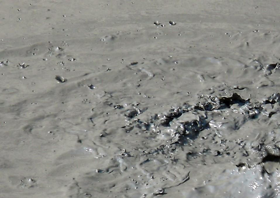 走進(jìn)石油開采工程，看看泥漿泡沫困難，感受泥漿消泡劑的強(qiáng)大