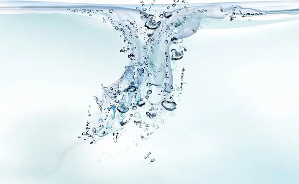 反滲透水處理出現(xiàn)泡沫怎么辦？消泡劑來幫忙！