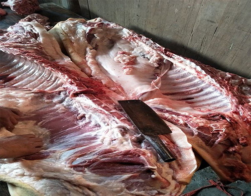 在屠宰場(chǎng)污水處理消泡劑面前泡沫不堪一擊！